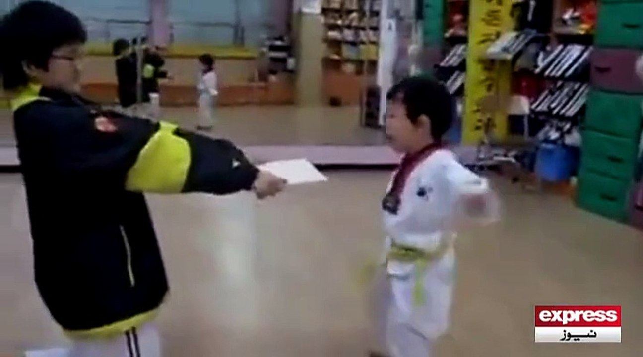 Funny Child Play Judu