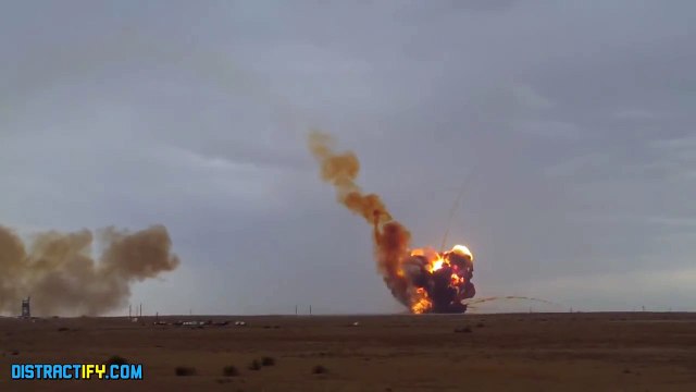 HUGE RUSSIAN ROCKET LAUNCH EXPLOSION PROTON-M ROCKET FAILURE