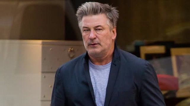 Alec Baldwin Says Growing Up With Brothers Was 'Maddening'