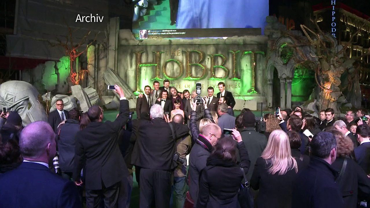 Orlando Bloom trifft Syrien-Flüchtlinge in Lager