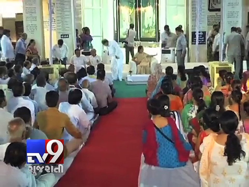 Gujarat CM Anandiben Patel pays tribute to Mahatma Gandhi in Porbandar - Tv9 Gujarati