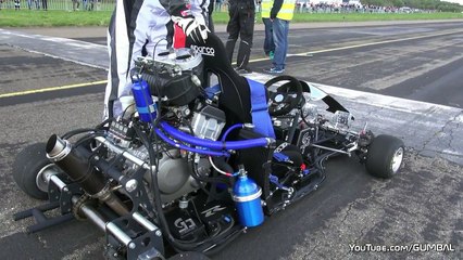 Un petit kart survitaminé fait la course contre deux voitures de plus de 1000 chevaux
