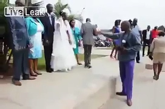 Fotografia ślubna Afrykański mistrz gej fotograf. Tak sie robi zdjęcia ślubniaki !