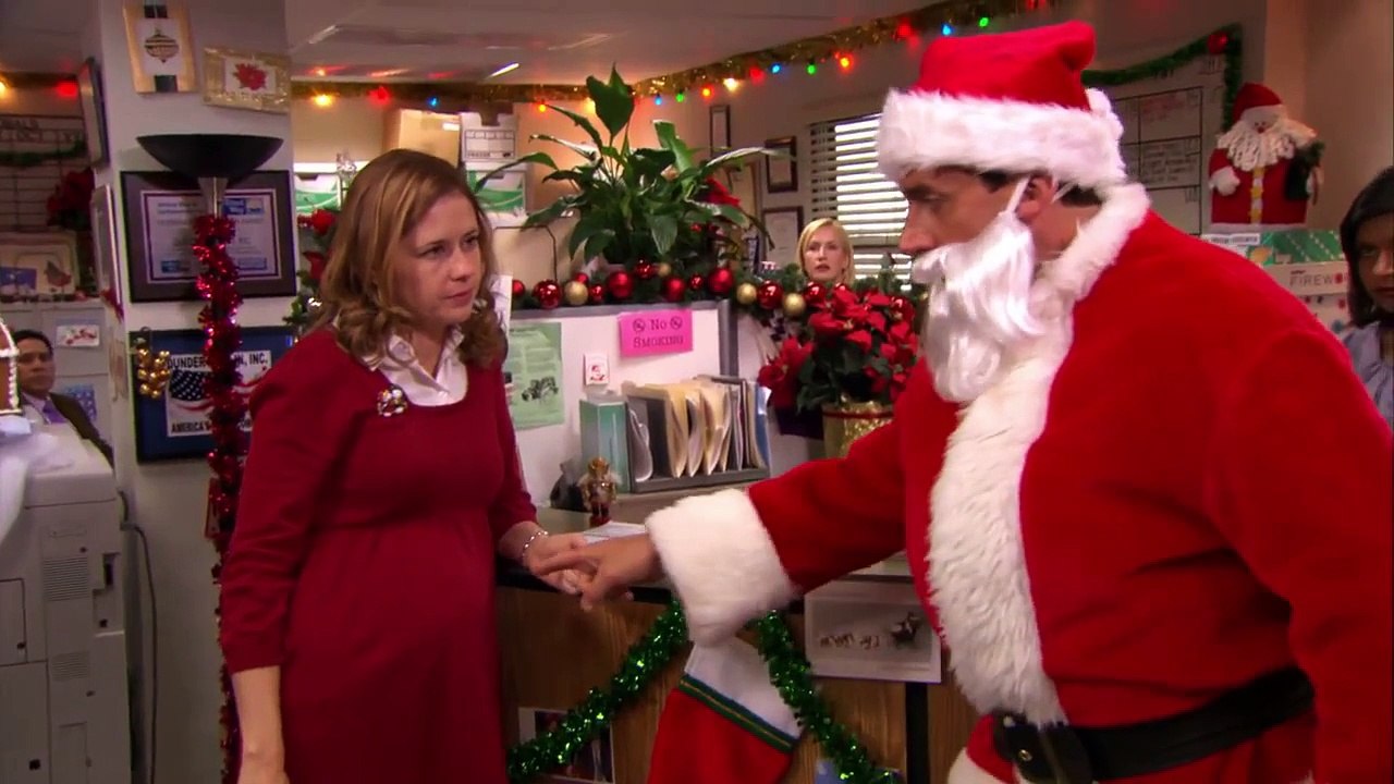 DAY 10: Michael vs Phyllis for Santa Claus // The Office US
