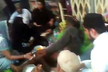 Shame on: Jahalat Ki Inteha…Kufar ko bhi ye Dekh Kar Sharam Ayi Hogi - Video Dailymotion