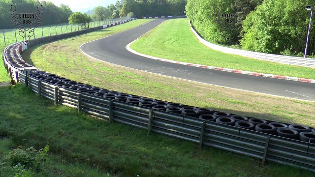 Heavy Crash VLN Race 4 Nürburgring Nordschleife 2014 BMW M3 & Peugeot RCZ R