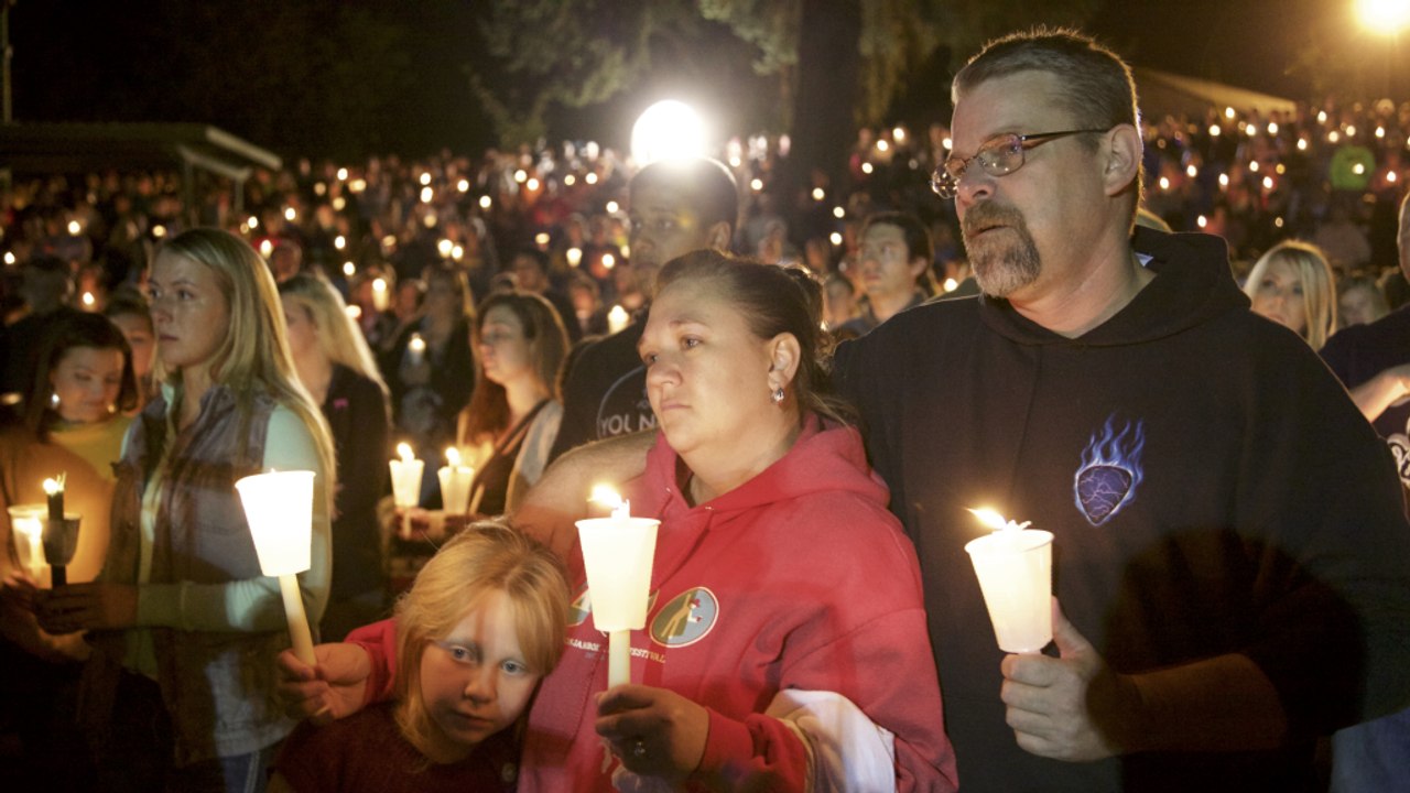 Social media shows Ore. community grappling with shooting aftermath