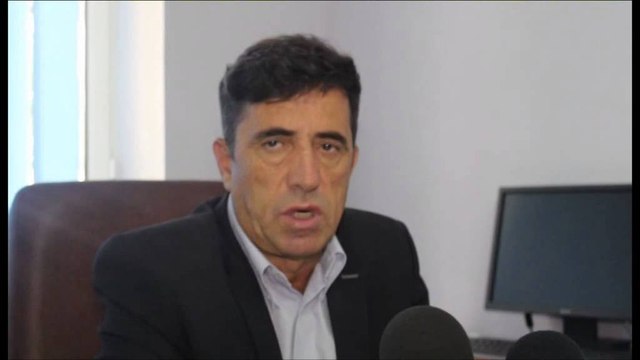 Viti i ri shkollor. Kukës, bankat në shkolla janë të shkatërruara