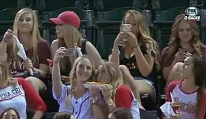 Awful Look What Girls Are Doing During The Match