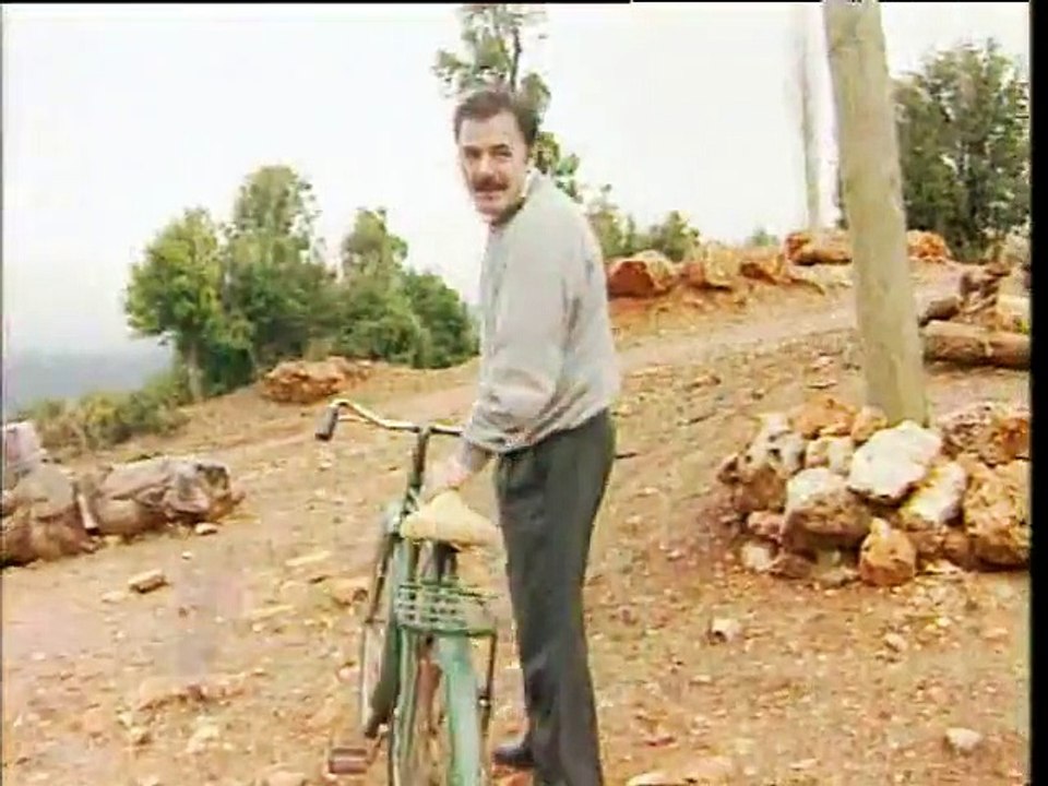 Ferdi Tayfur - Yağmur Çamur (Orjinal Klip)