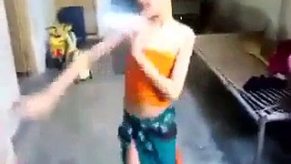 very funny dance must watch