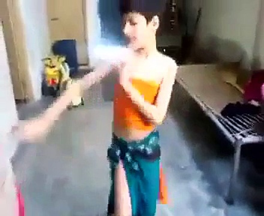 very funny dance must watch