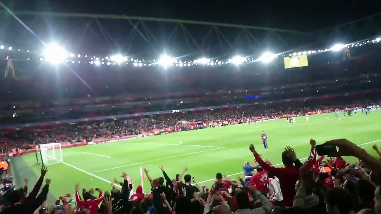 Arsenal 2-3 Olympiakos, post match celebrations