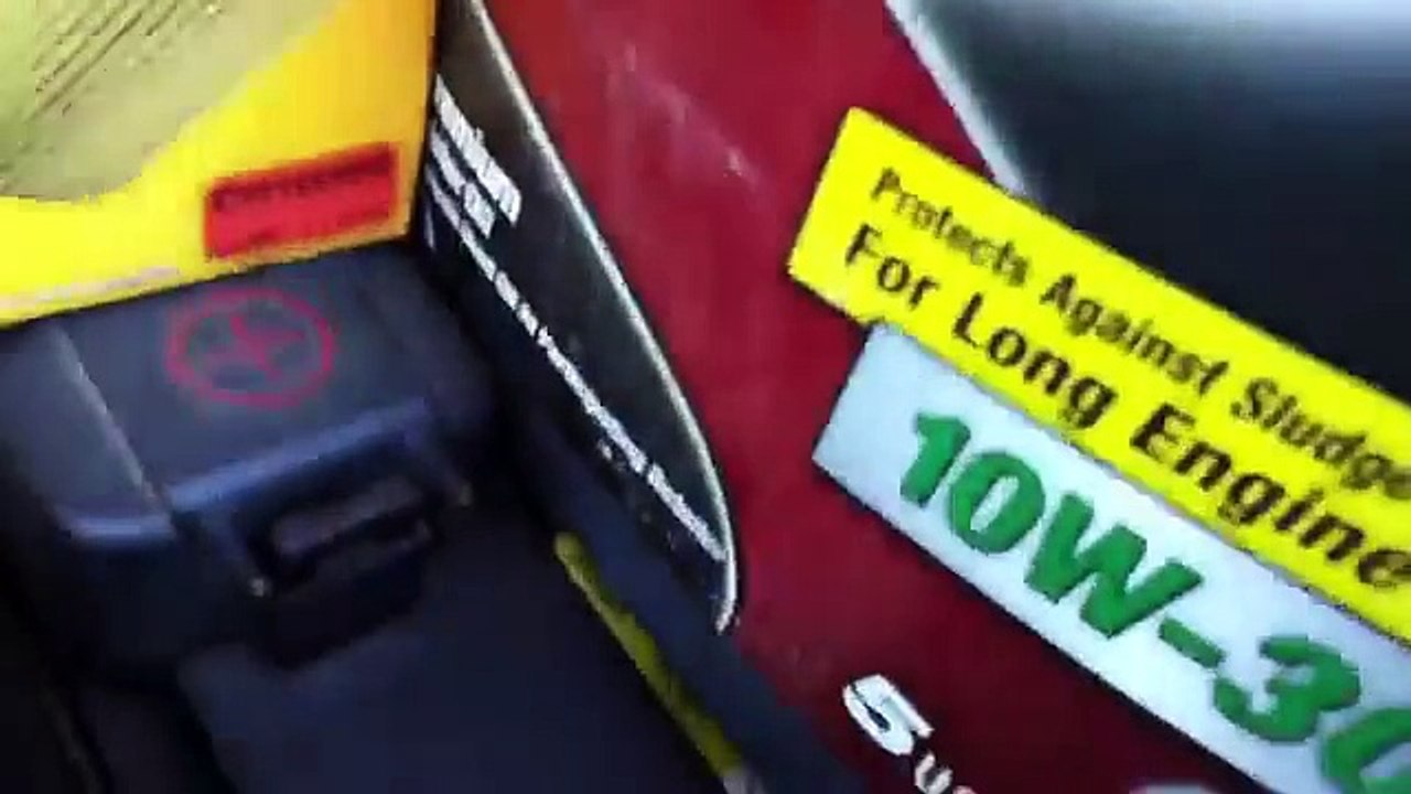 10W-30 Mobil Super Engine Oil