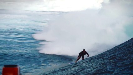 Liquid Monuments : une vidéo magnifique à Teahupoo