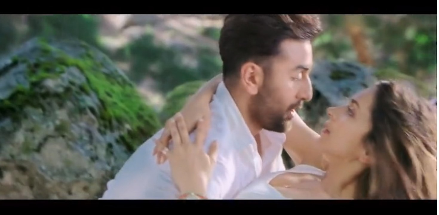 Tamasha - HD Hind Movie Trailer [2015] Deepika Padukone, Ranbir Kapoor