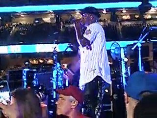 Citi Field Concert 08-15-2015: Ne-Yo - So Sick