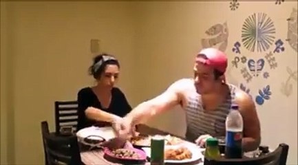 Couple having dinner Before and after marriage | عشاء الأزواج قبل وبعد الزواج - مضحك