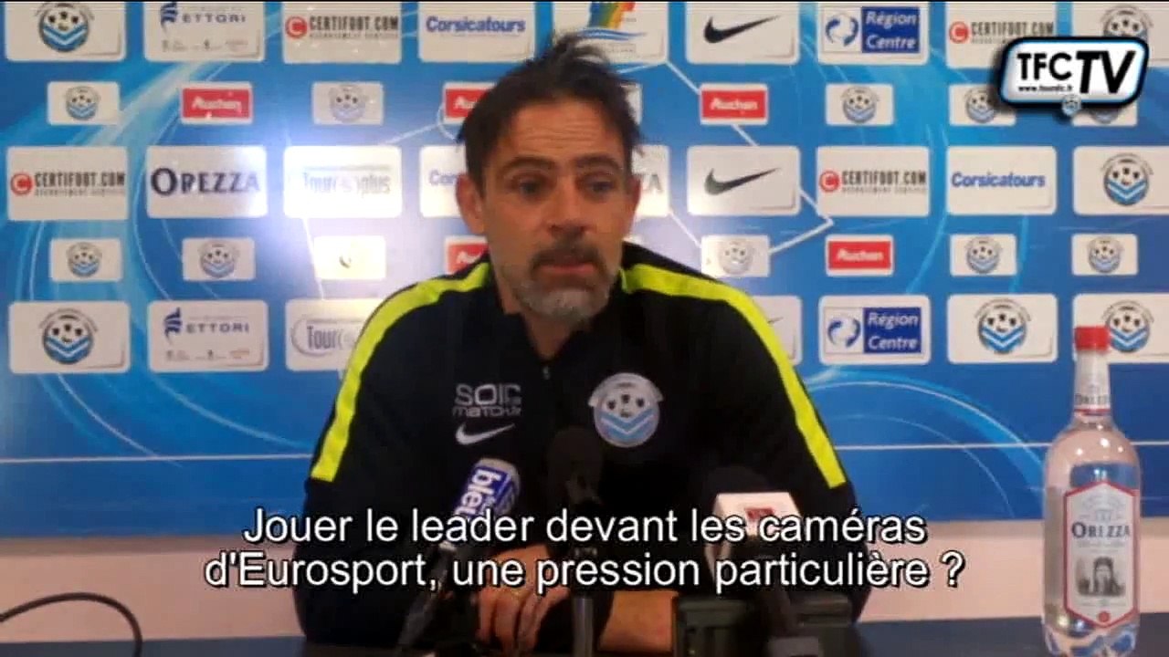 "Dijon, c'est solide dans toutes les lignes" (M. Simone)