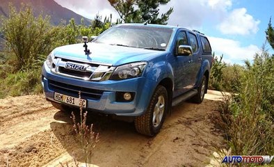 2015 Isuzu KB300 D TEQ DC 4x4 LX: Review & Road Test