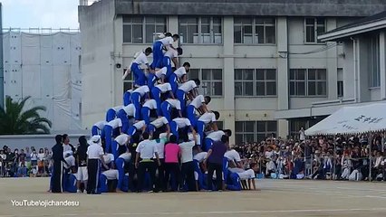 AMAZING MOMENT- 150 strong HUMAN PYRAMID comes crashing down in JAPAN (Raw)