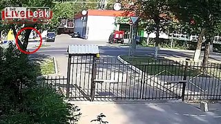 Paramedic Arrives at the Accident Scene within seconds in Russia