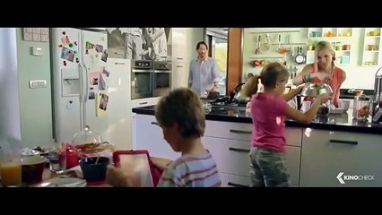 KNOCK KNOCK Trailer German Deutsch (2015)