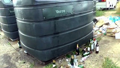 ÉTÉ 2015 - HOSSEGOR - 24 AOUT 2015 - LES CONTAINERS DU TRI SÉLECTIF DE LA STATION NOTRE DAME