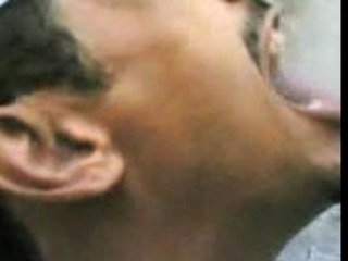 Fume par les oreilles