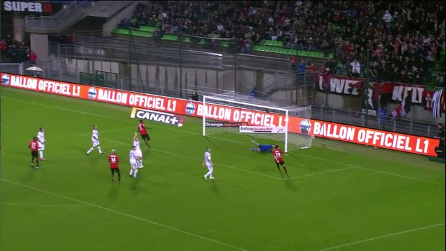 03/10/10 : Kader Mangane (77') : Rennes - Toulouse (3-1)