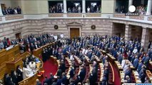 Giura il nuovo parlamento greco. Lunedì Tsipras presenta l'azione di governo