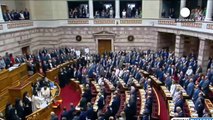 Grécia: Novo parlamento toma posse antes de voto do programa de Tsipras