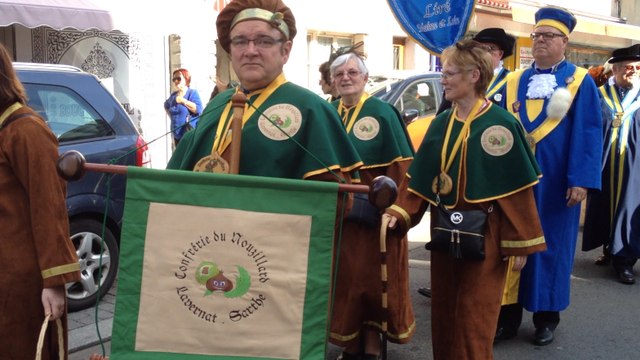 Déambulation du Sablé géant à Sablé