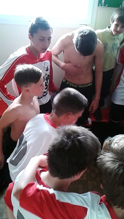 1ere victoire des U15 et 1er cri de guerre du capitaine du jour Antoine Gouriou