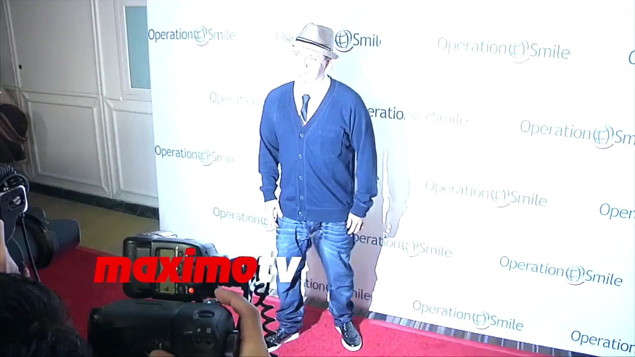 Mix Master Mike & Dianne Copeland Smile Gala 2015 Red Carpet Arrivals