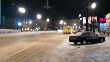 Audi S5 le Drift yapayım derken Kaza yaptı