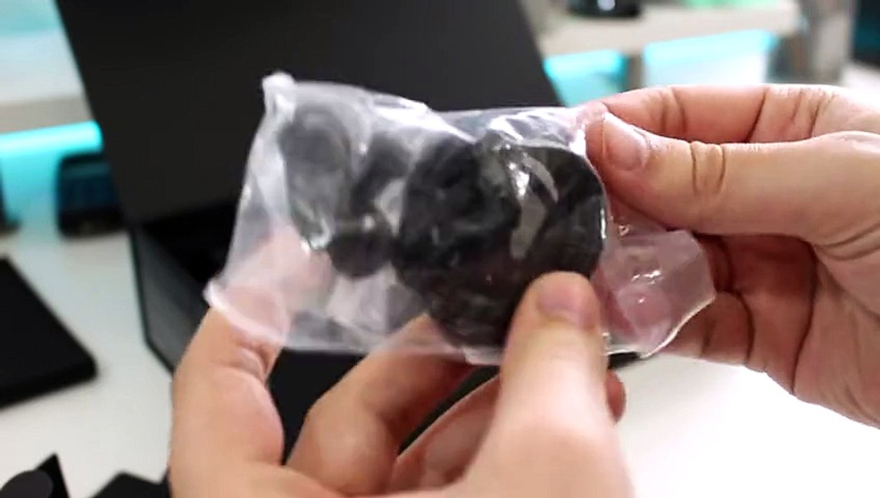 Porsche Design P'9983 by BlackBerry - Unboxing