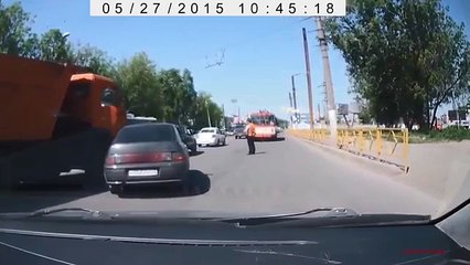 Amazing Truck Accidents Truck Crash Compilation 2015 (6)