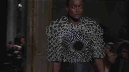 Elie Saab y Rahul Mishra: la moda en 3D para la alformbra roja