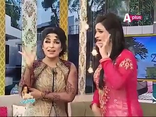 Pakistani Actress Noor And Meera Dance On Live TV