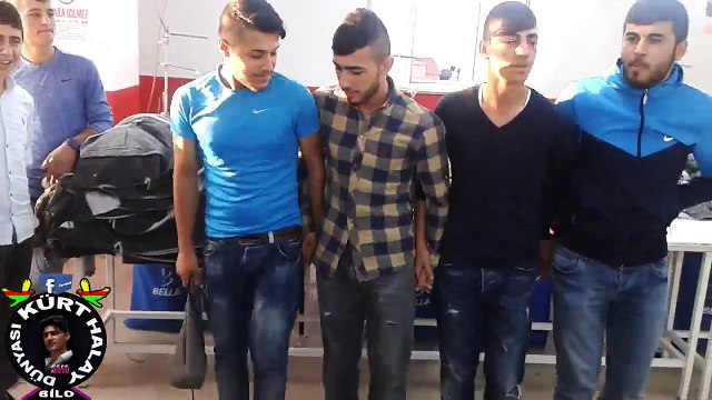 ÇILGIN VANLILAR FABRİKA ORTASINDA HALAY ÇEKİYORLAR ( öz-ak textil )