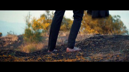 MIKA - Staring At The Sun