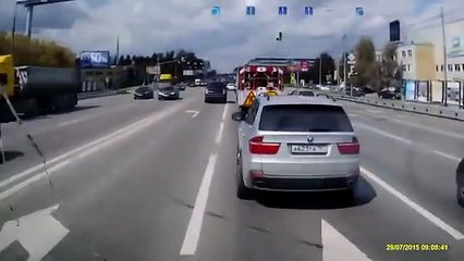 Ambulansa Yol Vermeyen BMW Sürücüsü