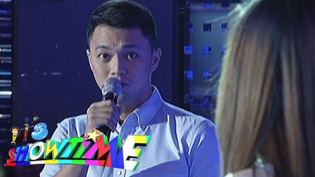 It's Showtime: Richard returns to sing for Pastillas Girl