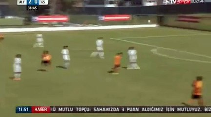 Galatasaraylı gençten muazzam gol!