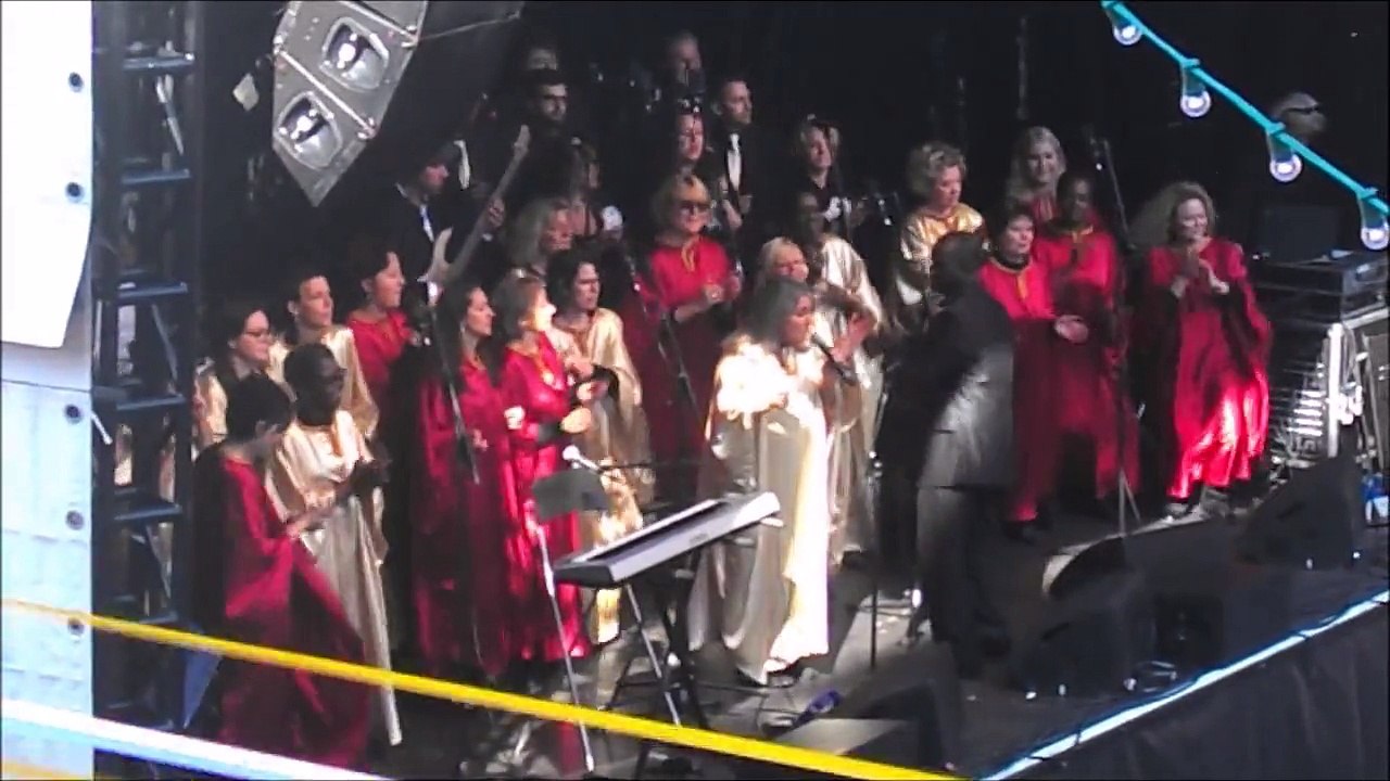 Gospel Hearts - I'll Fly Away (Suresnes, 4 octobre 2015)