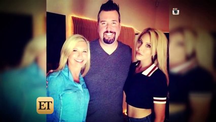 Olivia Newton John Records Sexy Remake With Daughter Chloe