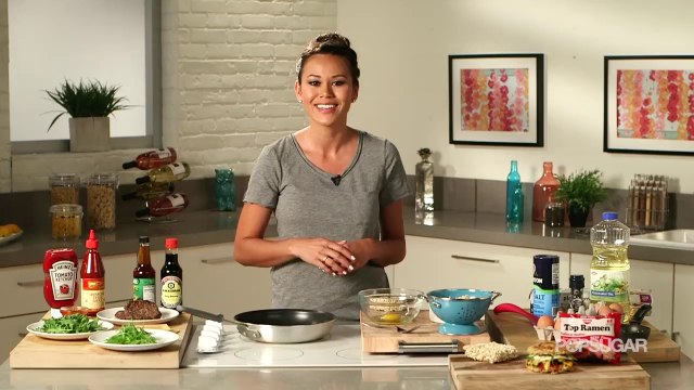 Make a Ramen Burger at Home!,,,,Maak zelf een RamenBurger thuis !!!