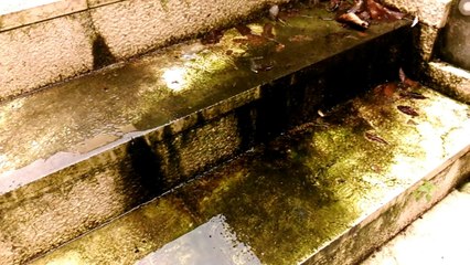 El riesgo de las escaleras y muro del Centro Polivalente la Baragaña de Candás