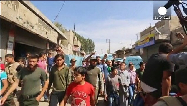 Siria, nuovi raid russi. Attivisti siriani: uccisi anche civili tra cui bambini. Cremlino nega. Assad: Occidente ha fallito